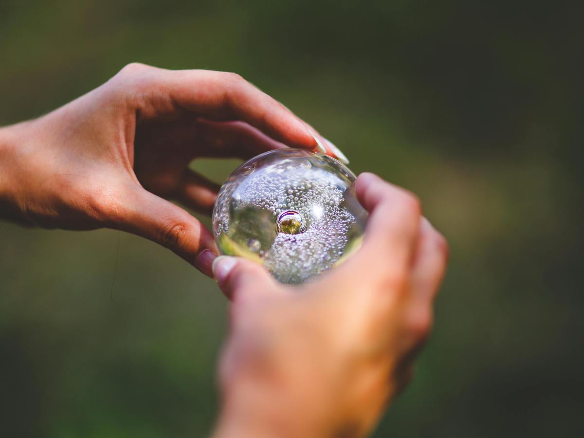 Top 10 Groundbreaking Tech Trends of 2025